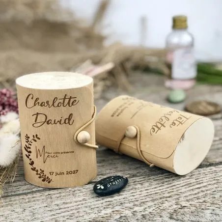 Marque place mariage Boîte dragées bois personnalisée