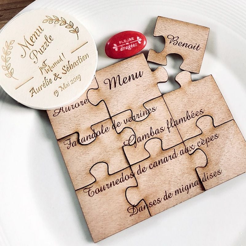 Menu puzzle personnalisé en bois pour mariage baptême